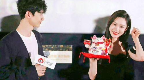 张大锤爆料最新,揭秘娱乐圈最新惊天大事件！